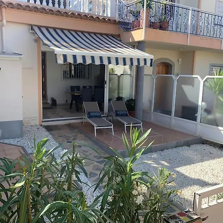 Schoenes Ferienbungalow In Altos Torrevieja