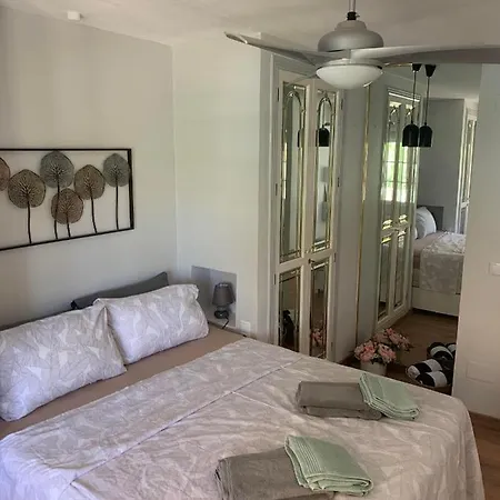 Schoenes Ferienbungalow In Altos Vakantiehuis