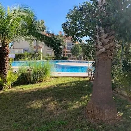 Vakantiehuis Schoenes Ferienbungalow In Altos