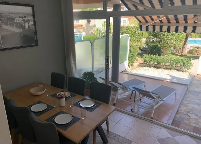 Schoenes Ferienbungalow In Altos Torrevieja